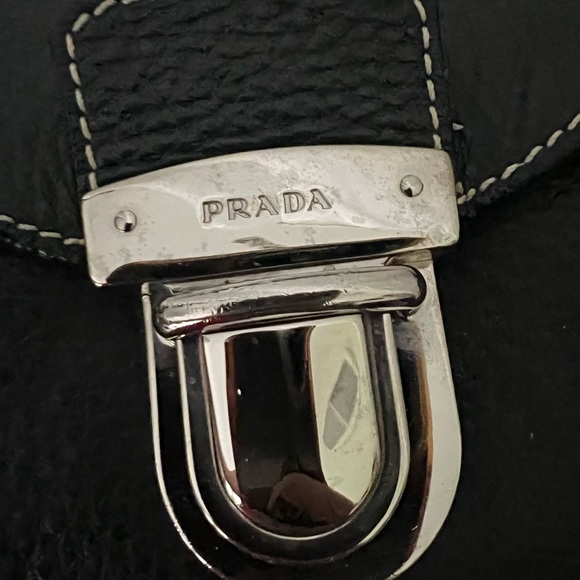 Prada 🖤 Tessuto 🖤 Leather Designer Bag - Picture 10 of 13